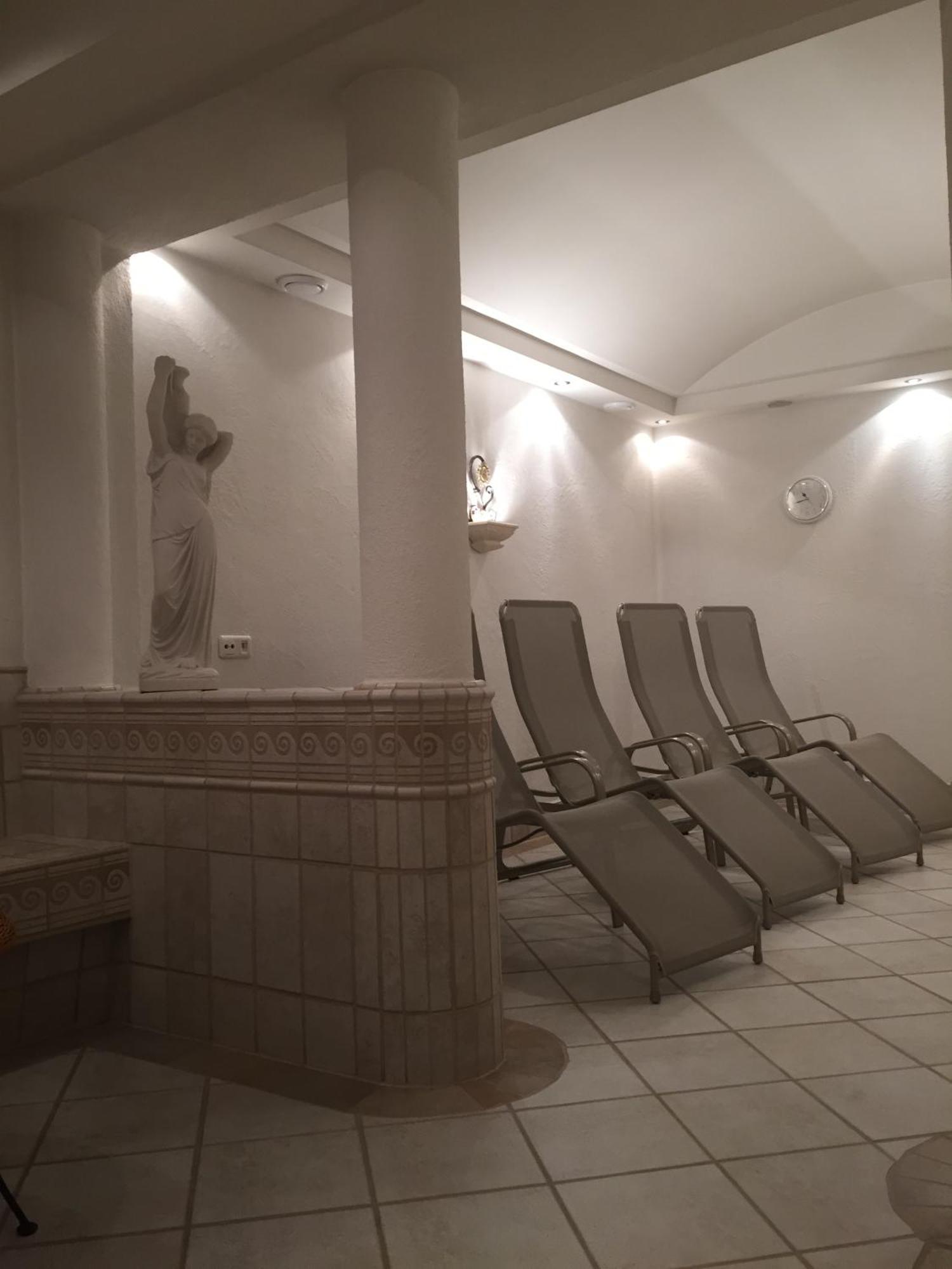 Hotel Angelika サンクト・アントン・アム・アールベルク エクステリア 写真